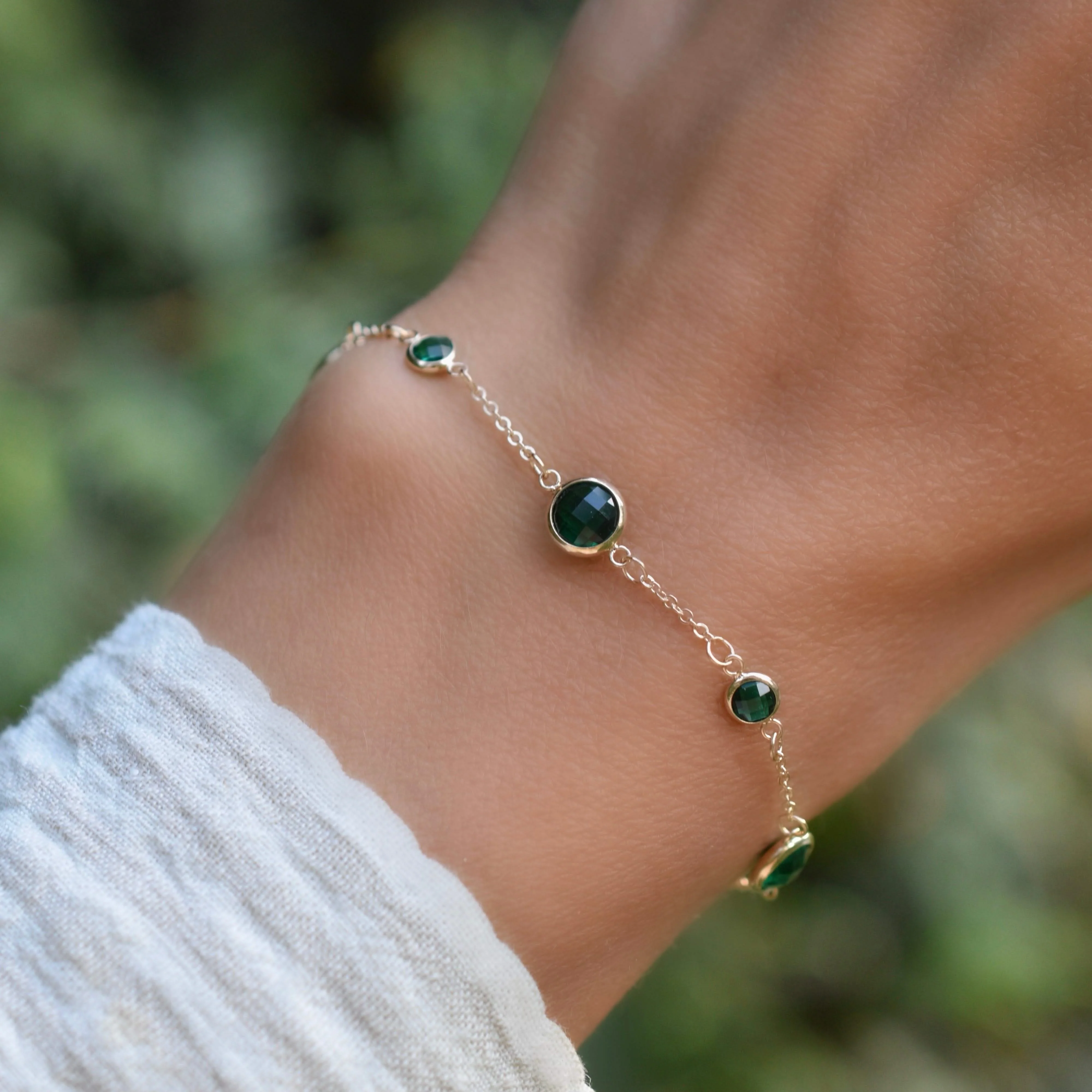 Bayberry Grand & Petite 7 Emerald Bracelet in 14k Gold (May) - Image 3