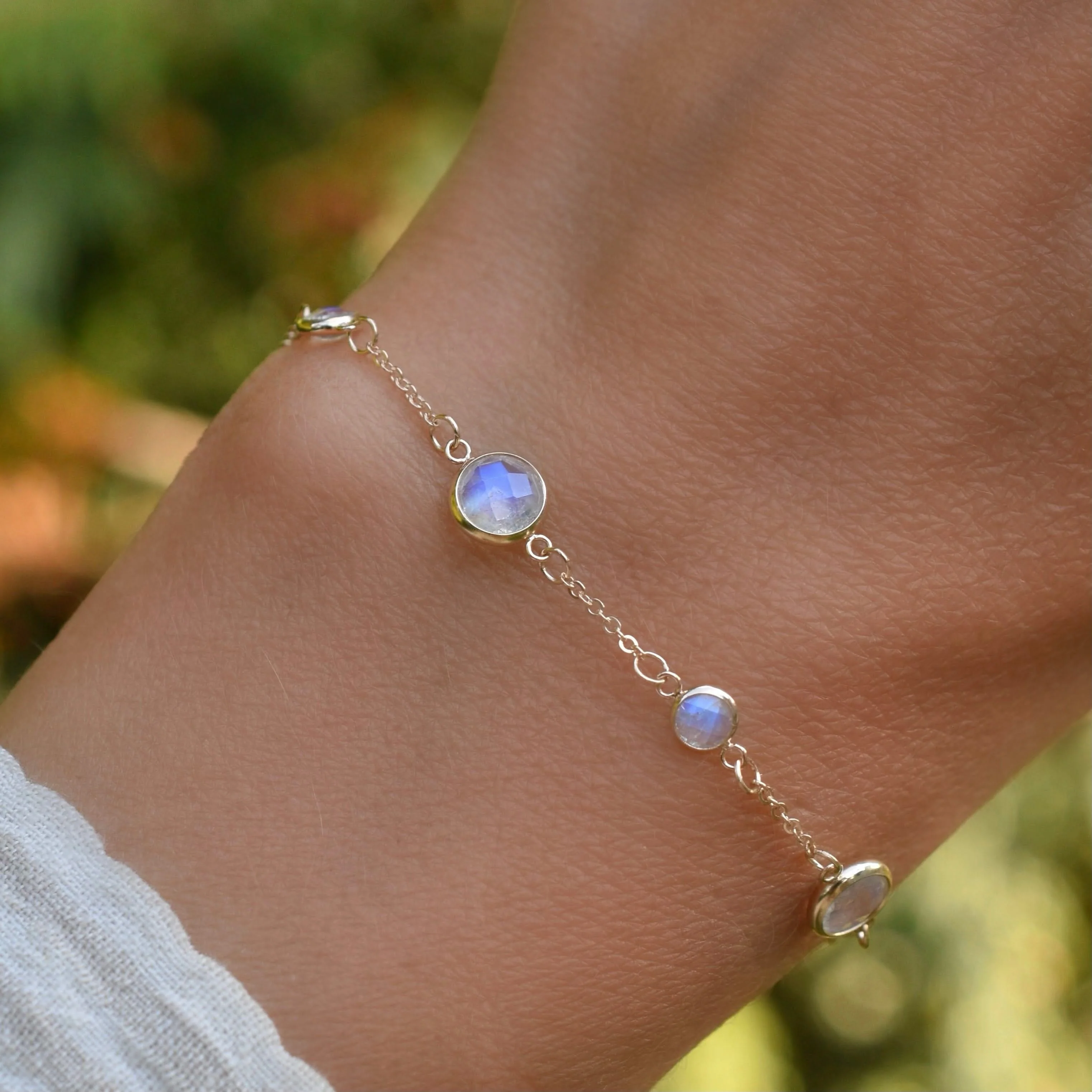 Bayberry Grand & Petite 7 Moonstone Bracelet in 14k Gold (June) - Image 3