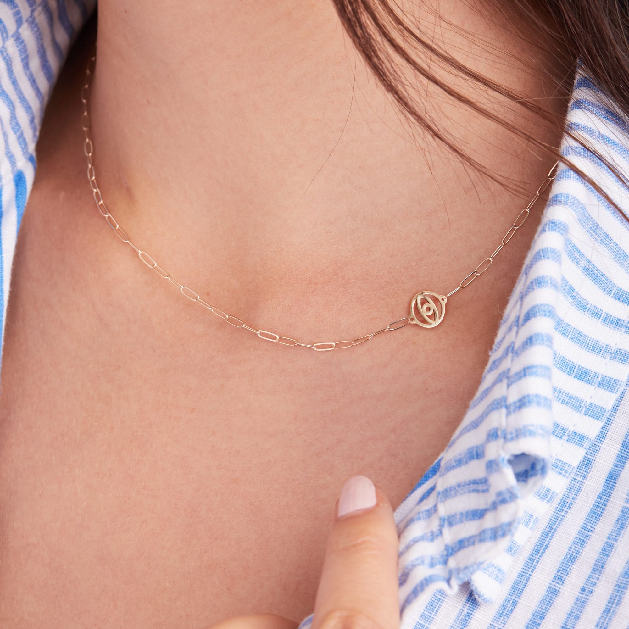 Evil Eye Adelaide Mini Necklace (Asymmetrical) in 14k Gold - Image 3
