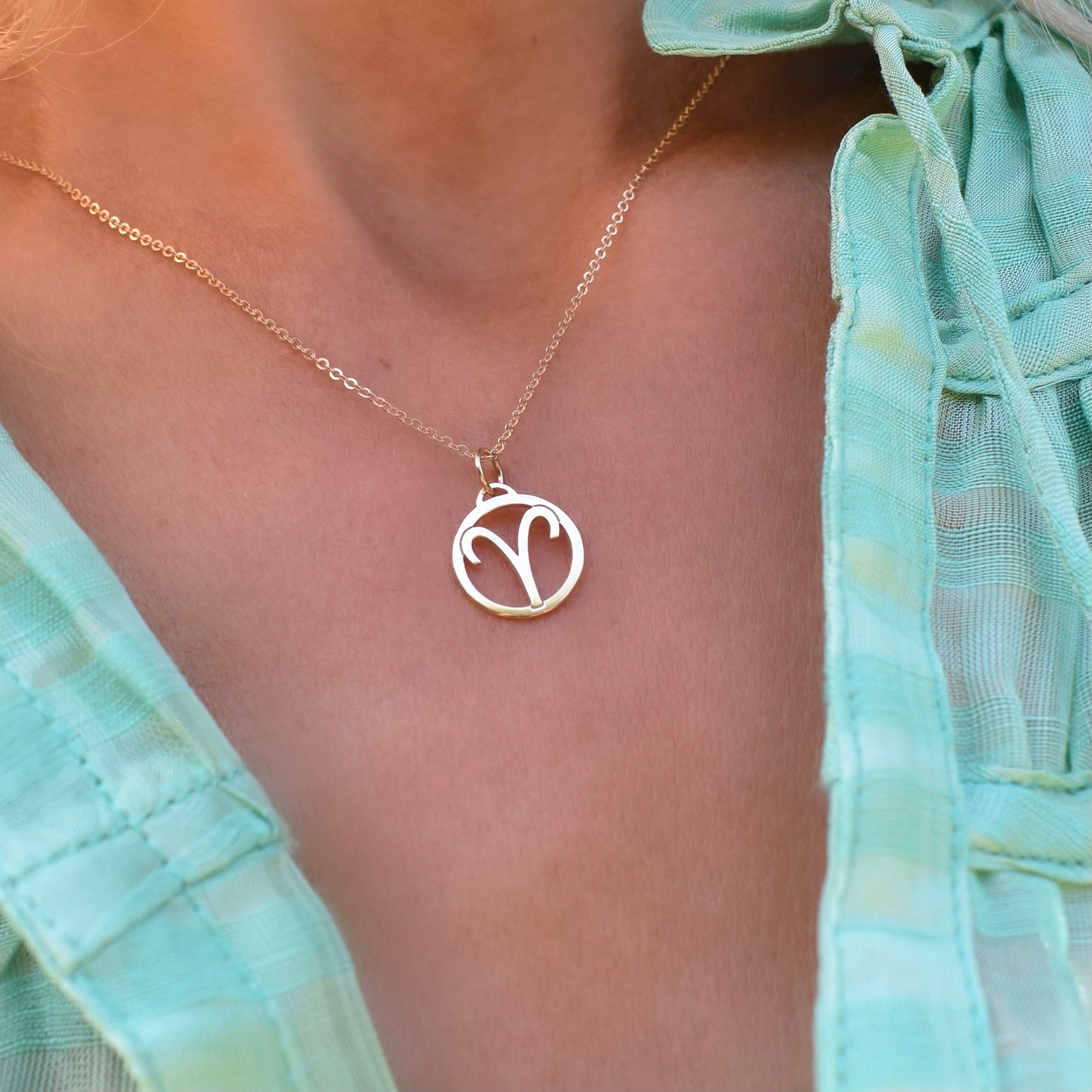Flat Aries Pendant with Classic Chain in 14k Gold - Image 3