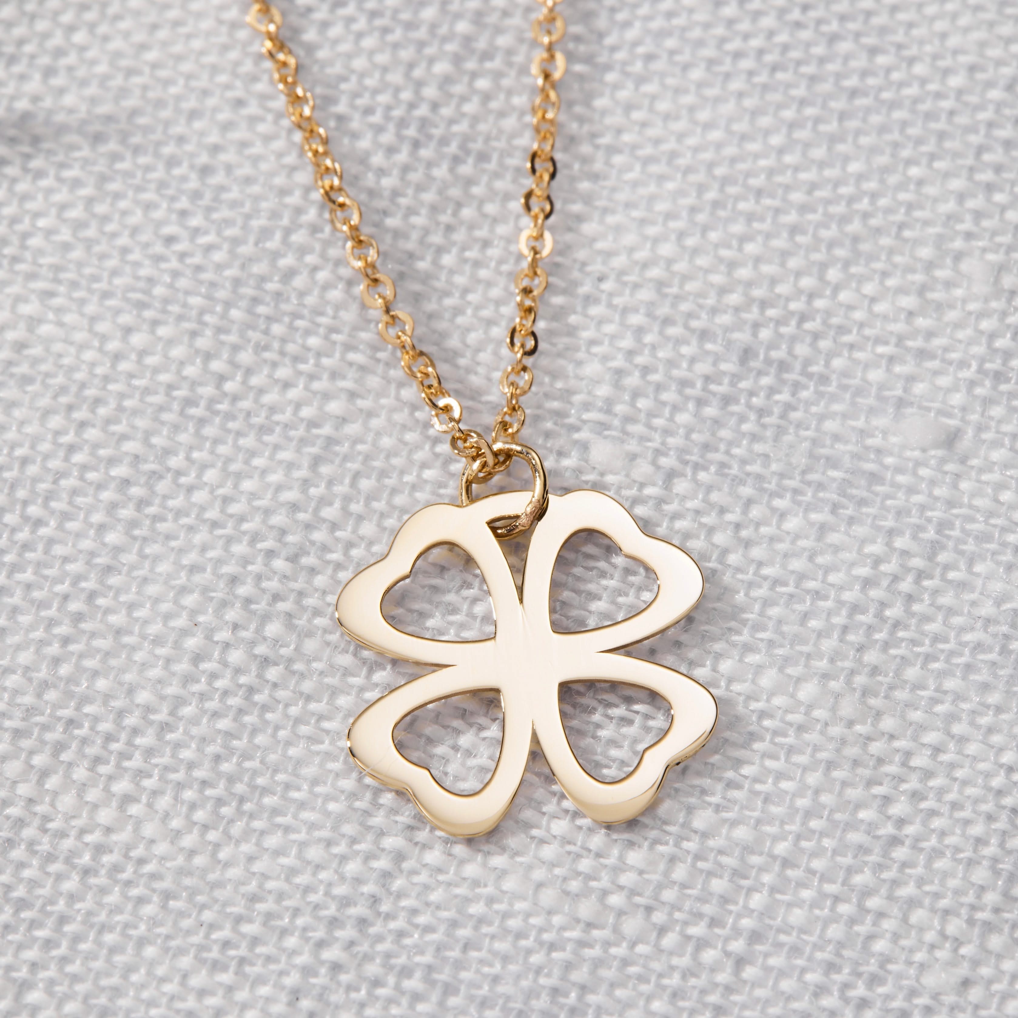 Flat Clover Pendant with Classic Chain in 14k Gold - Image 7