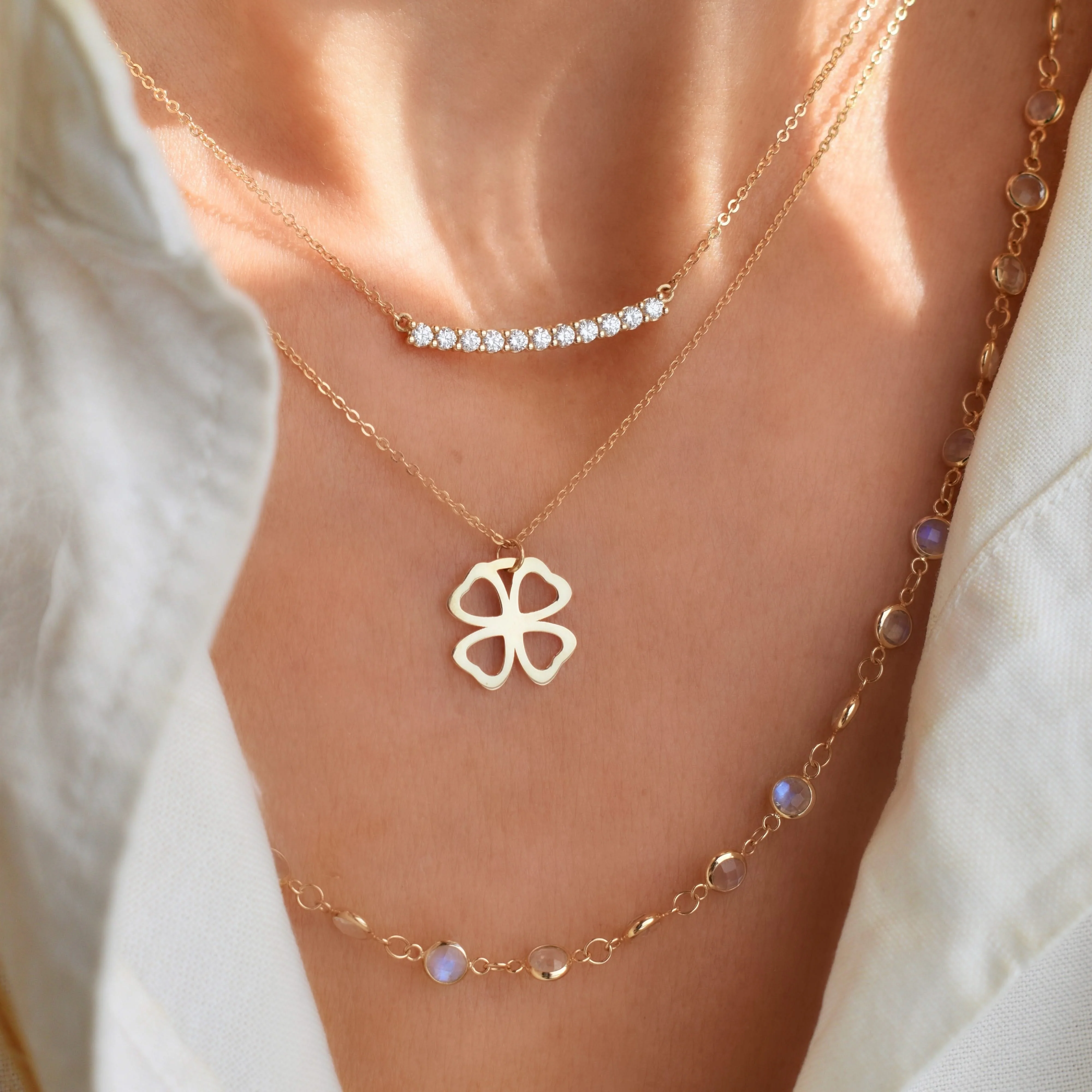 Flat Clover Pendant with Classic Chain in 14k Gold - Image 8
