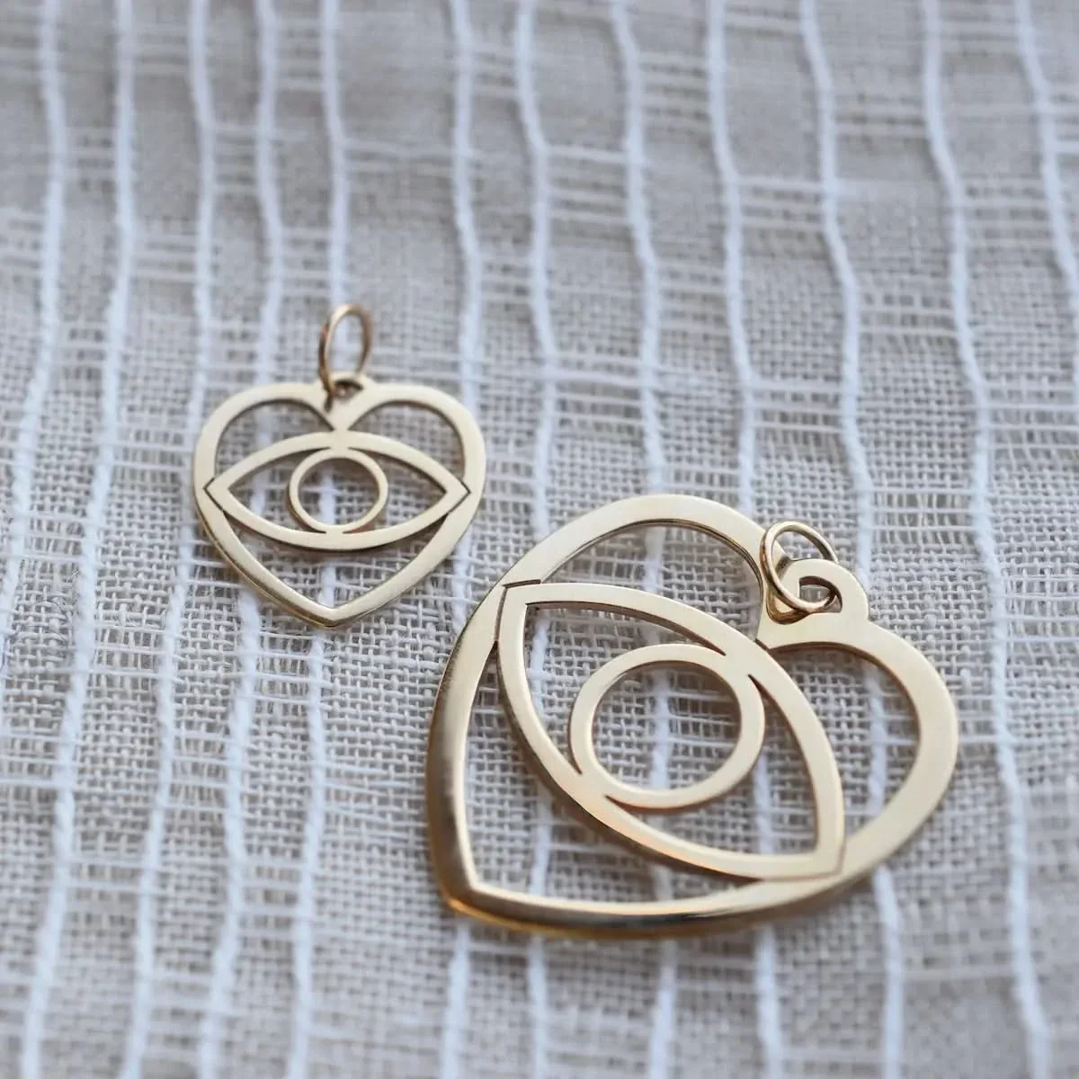 Small Flat Evil Eye Heart Pendant - Image 3