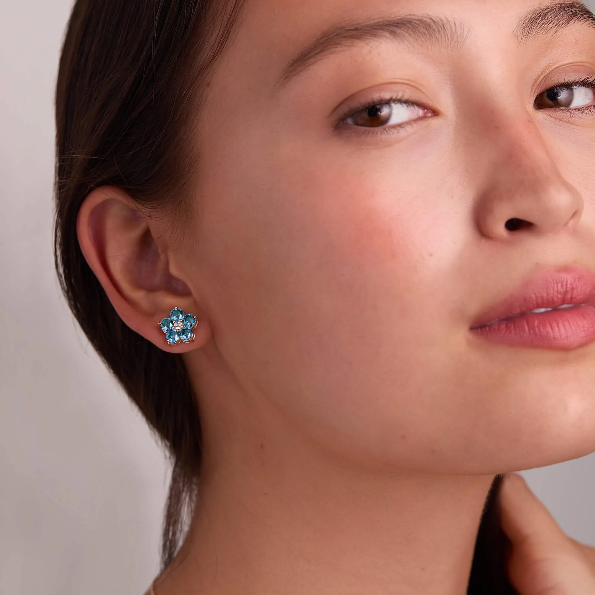 Greenwich Flower Nantucket Blue Topaz & Diamond Necklace and Earrings Set in 14k Gold (December) - Image 3
