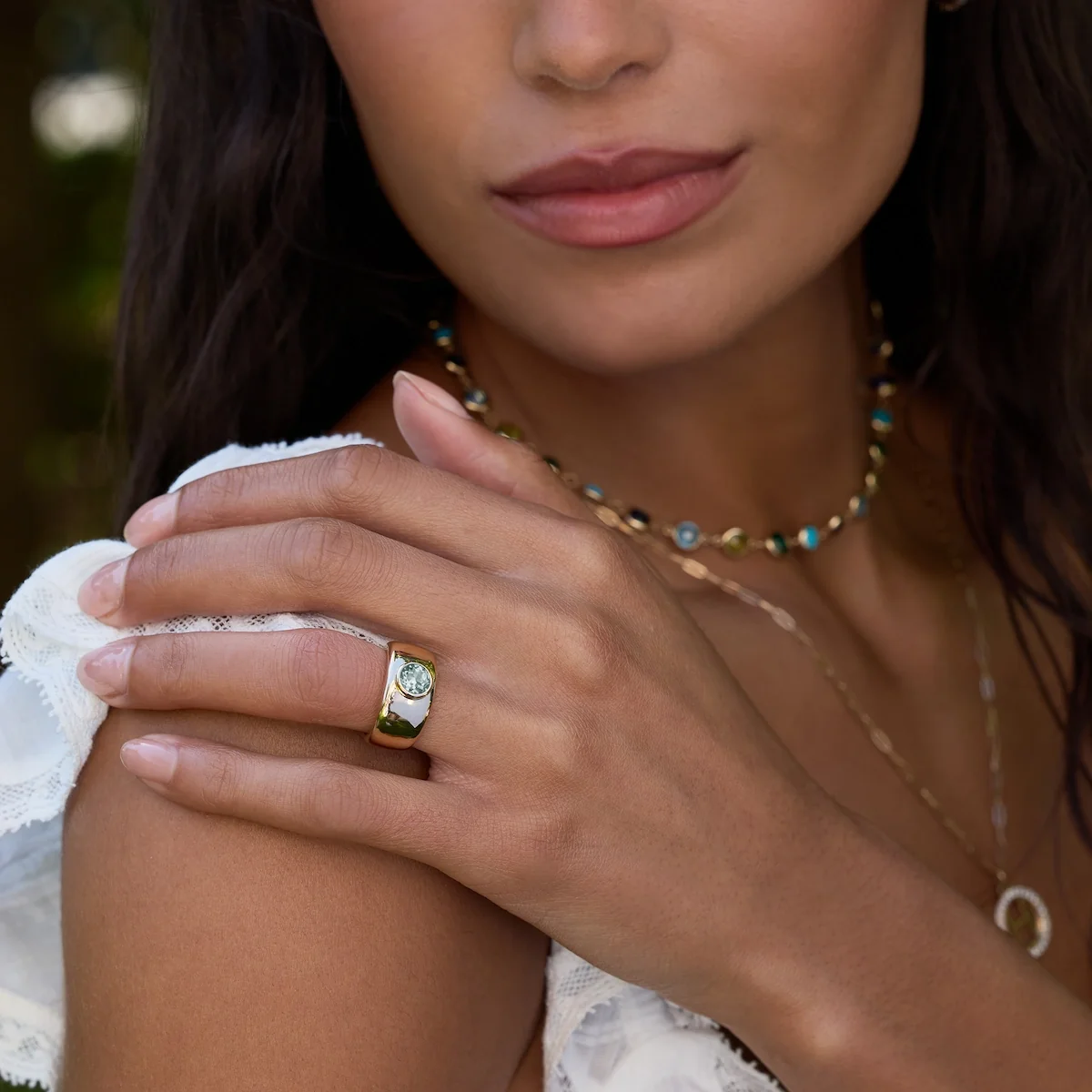 Jamestown Green Amethyst Band Ring in 14k Gold (February) - Image 2