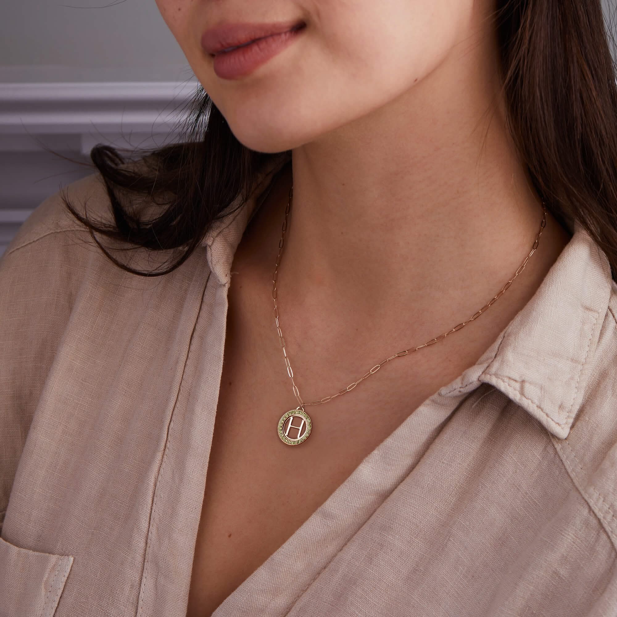 Letter & Peridot Pendant in 14k Gold (August) - Image 2