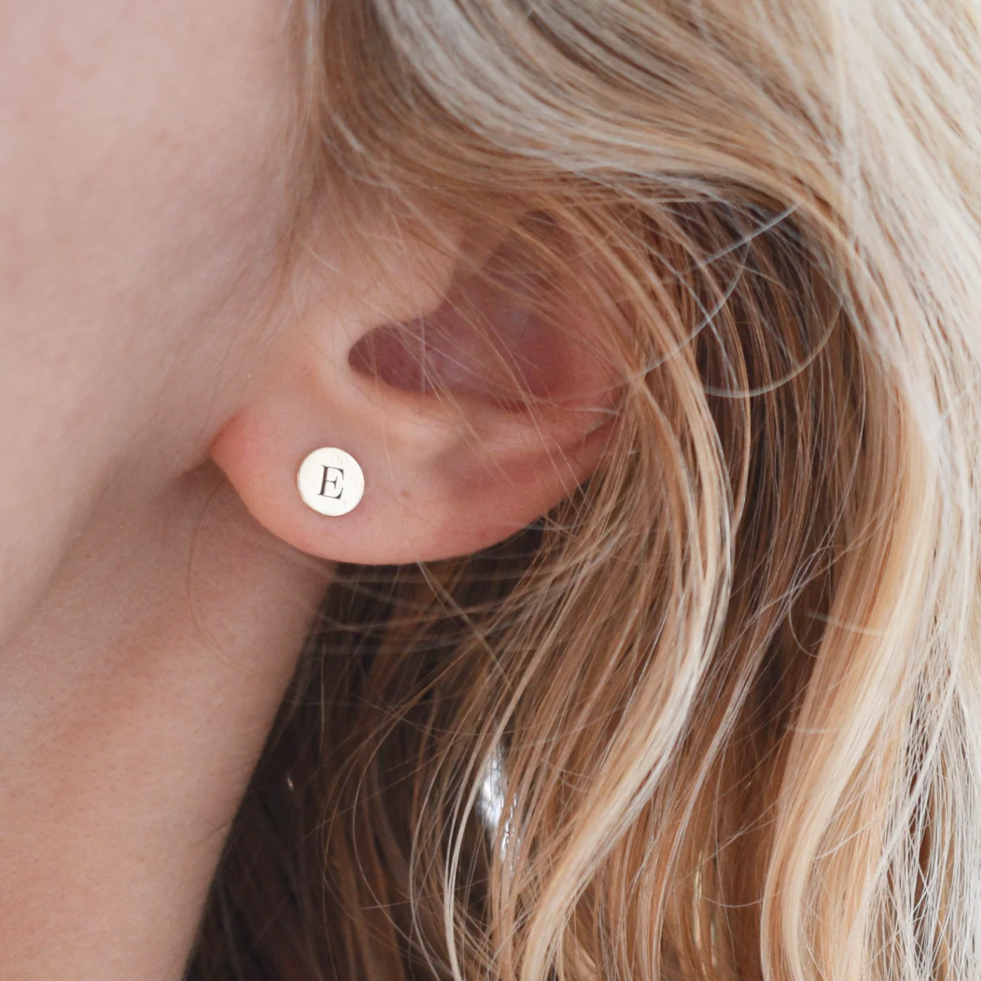 Letter Q Stud Earrings in 14k Gold - Image 3