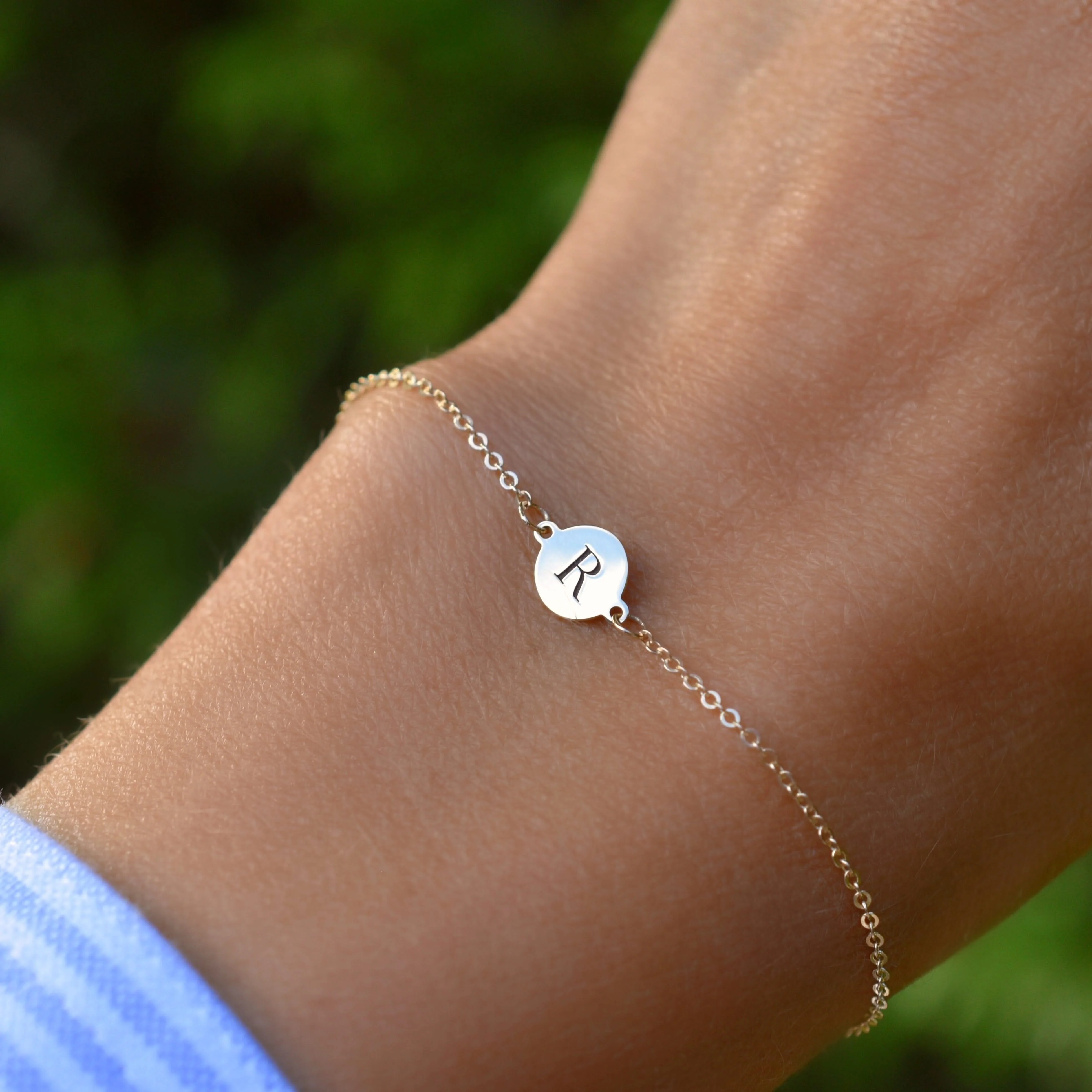 Letter R Bracelet in 14k Gold - Image 3
