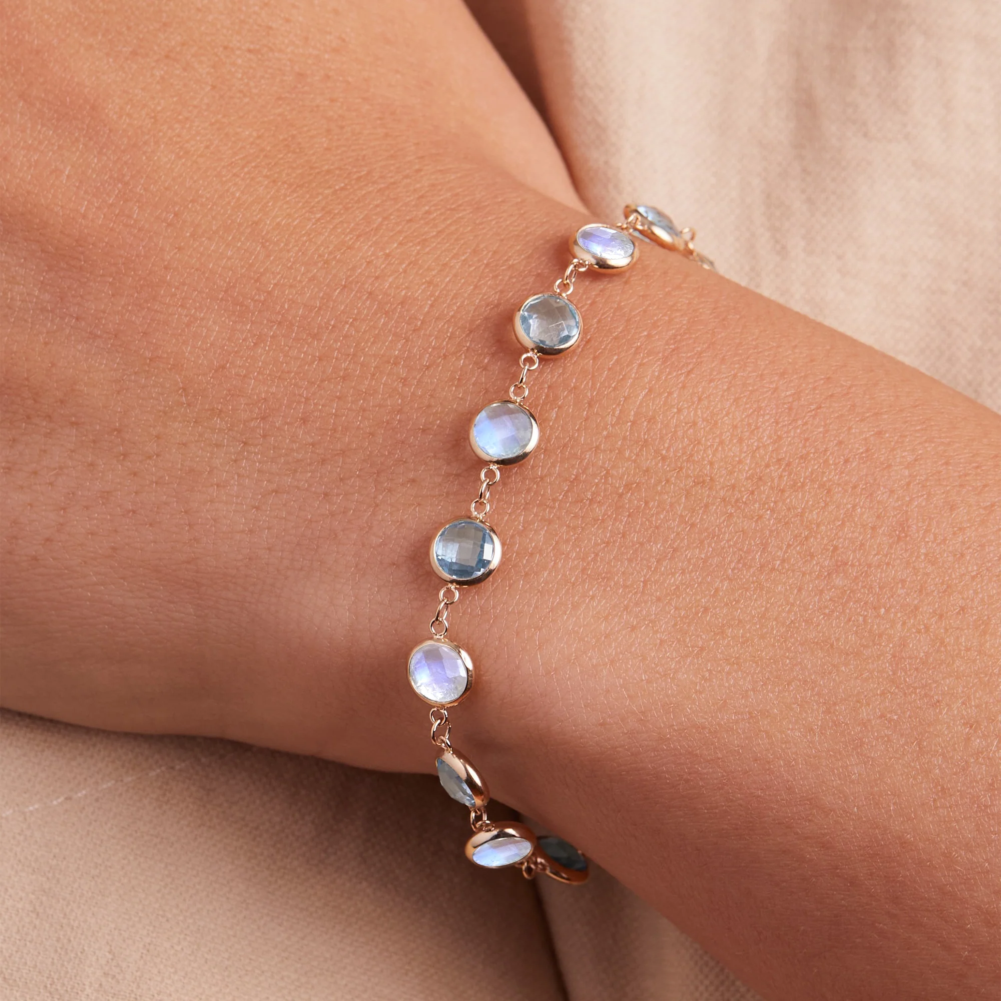 Newport Grand Santorini Bracelet in 14k Gold - Image 3