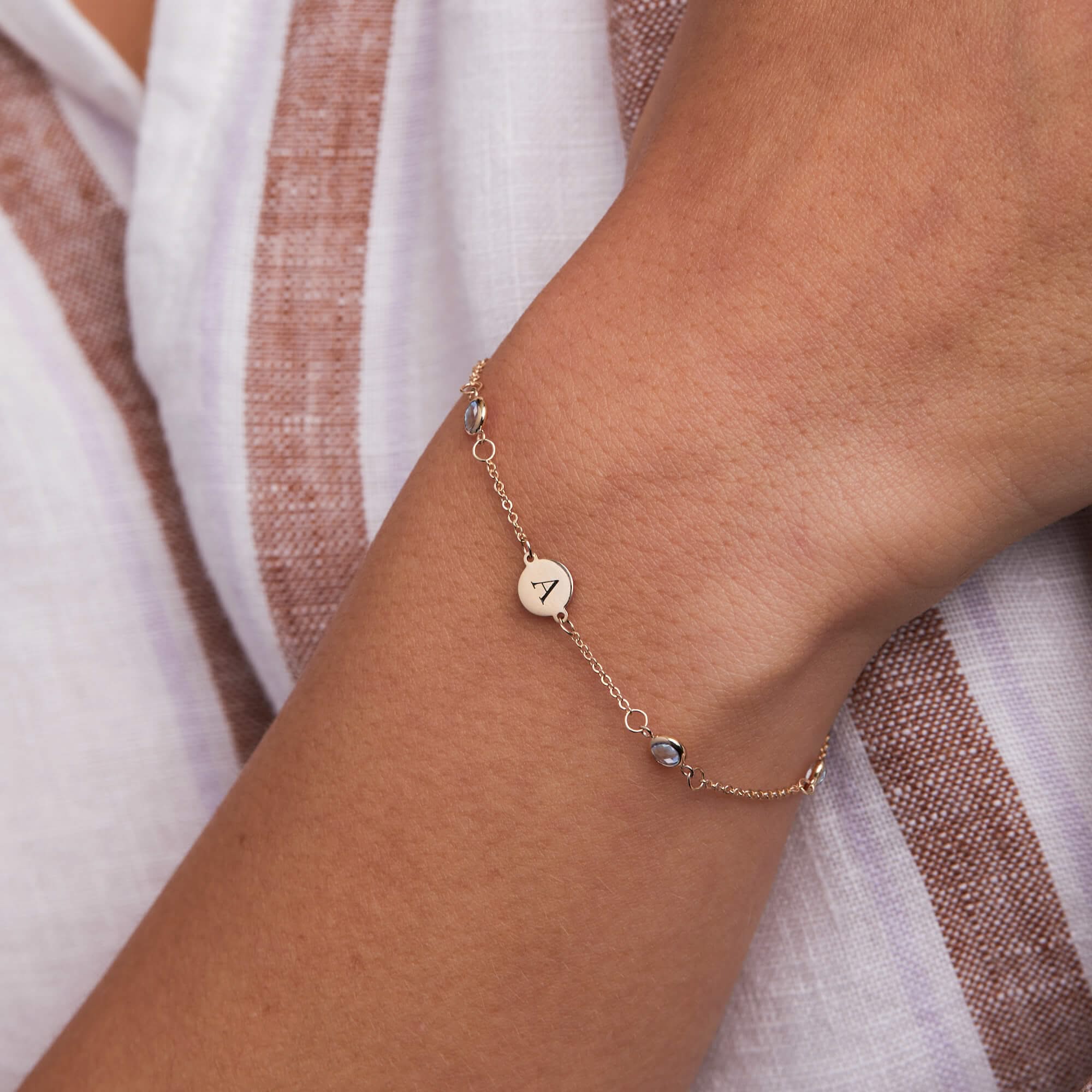 1 Letter & 4 Petite Aquamarine Bracelet in 14k Gold (March) - Image 3