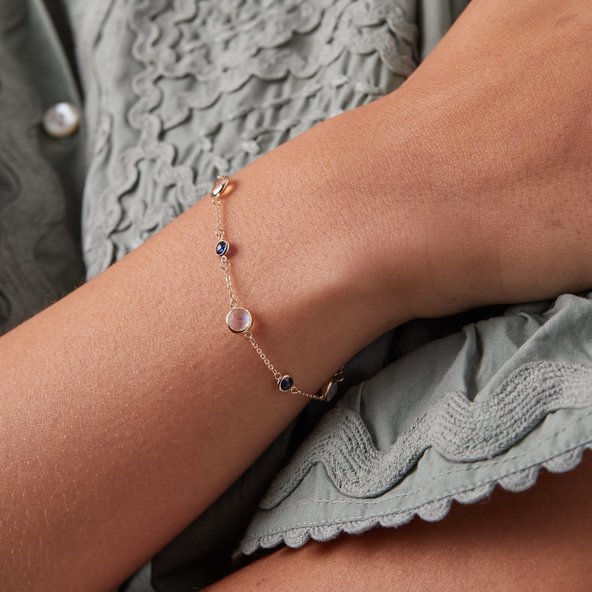 Bayberry Grand & Petite 7 Birthstone Bracelet in 14k Gold - Image 12