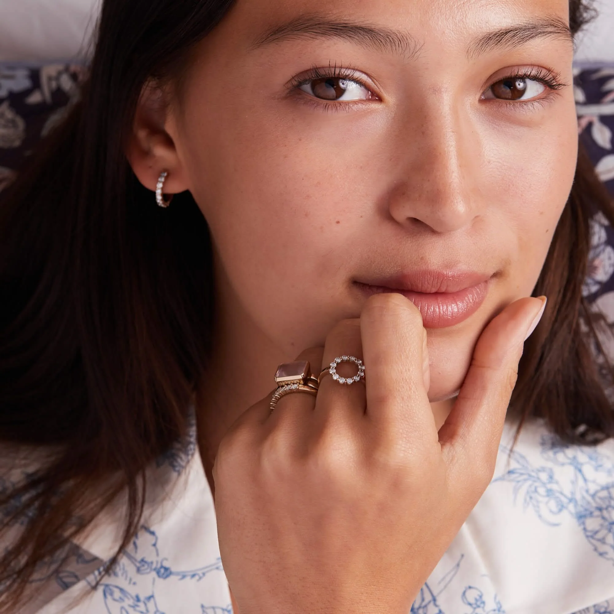 Rosecliff Small Circle Birthstone Ring in 14k Gold - Image 9