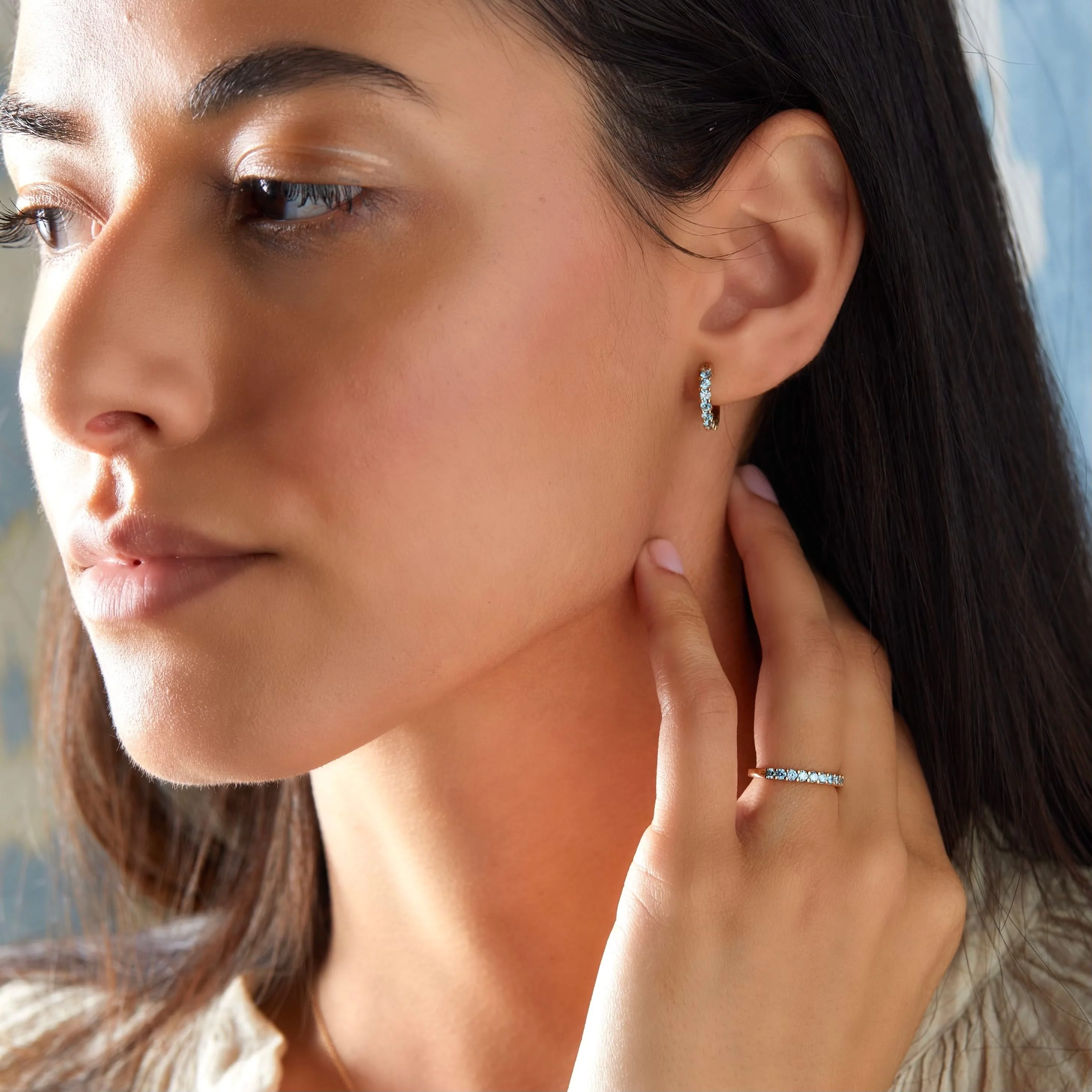 Rosecliff Small Circle Nantucket Blue Topaz Necklace and Huggie Hoop Earrings Set in 14k Gold (December) - Image 3
