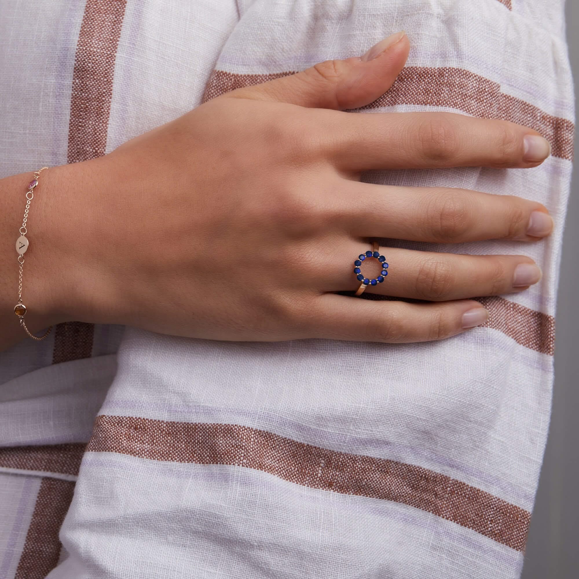 Rosecliff Small Circle Sapphire Ring in 14k Gold (September) - Image 3