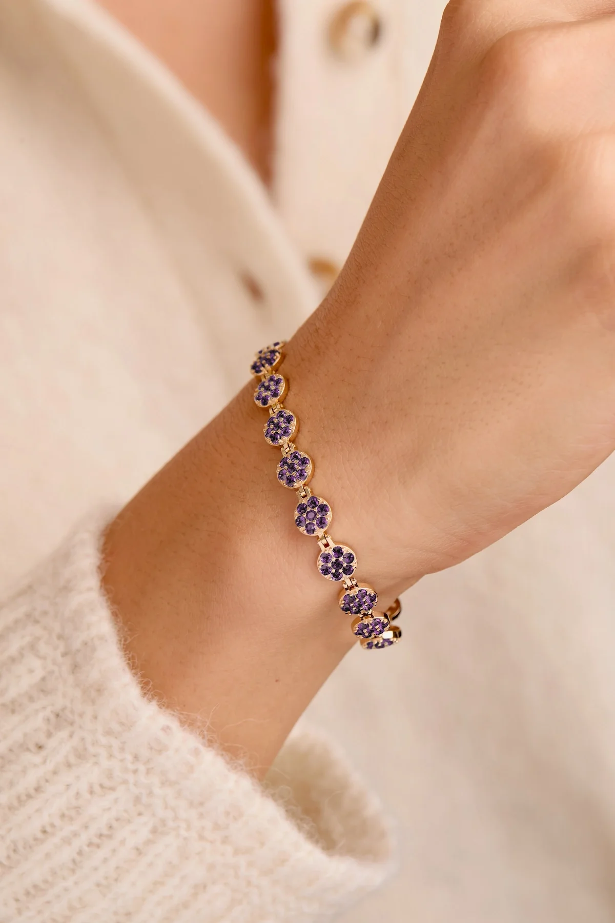 Rosecliff Tennis Amethyst Bracelet in 14k Gold (February) - Image 3