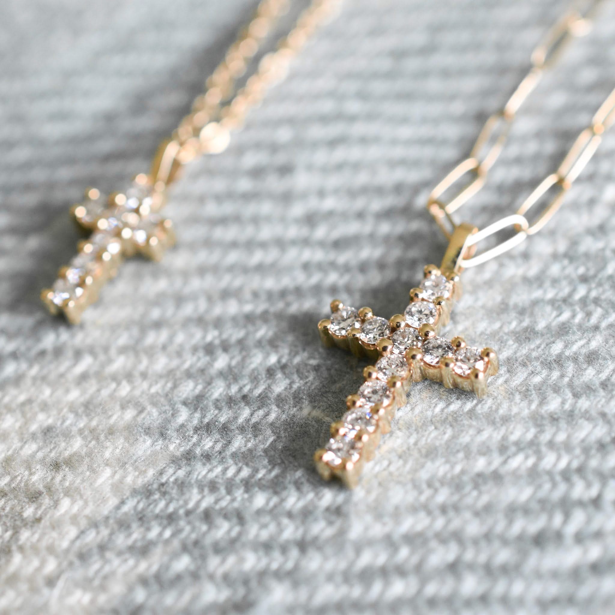 The Vault: Rosecliff Small Cross Aquamarine Pendant, Yellow Gold - Image 6