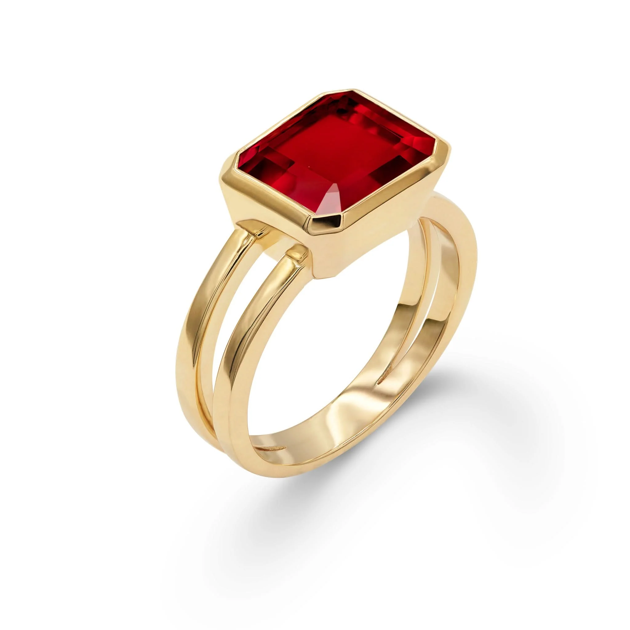 The Vault: Warren Horizontal Garnet Ring, Yellow Gold Size 6 - Image 4