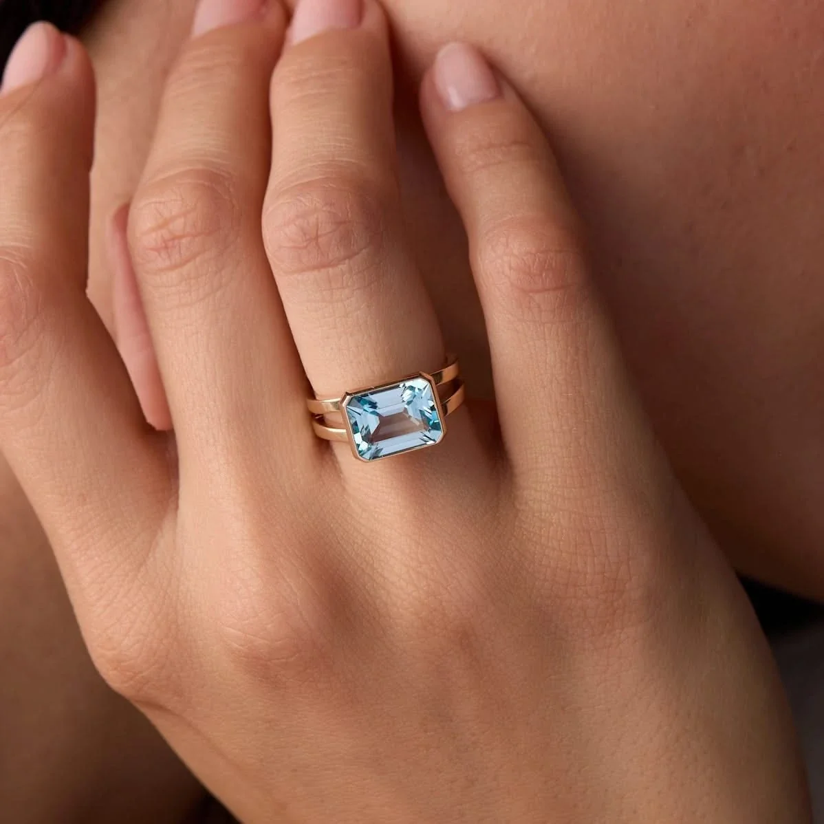 The Vault: Warren Horizontal Nantucket Blue Topaz Ring, White Gold Size 6 - Image 3
