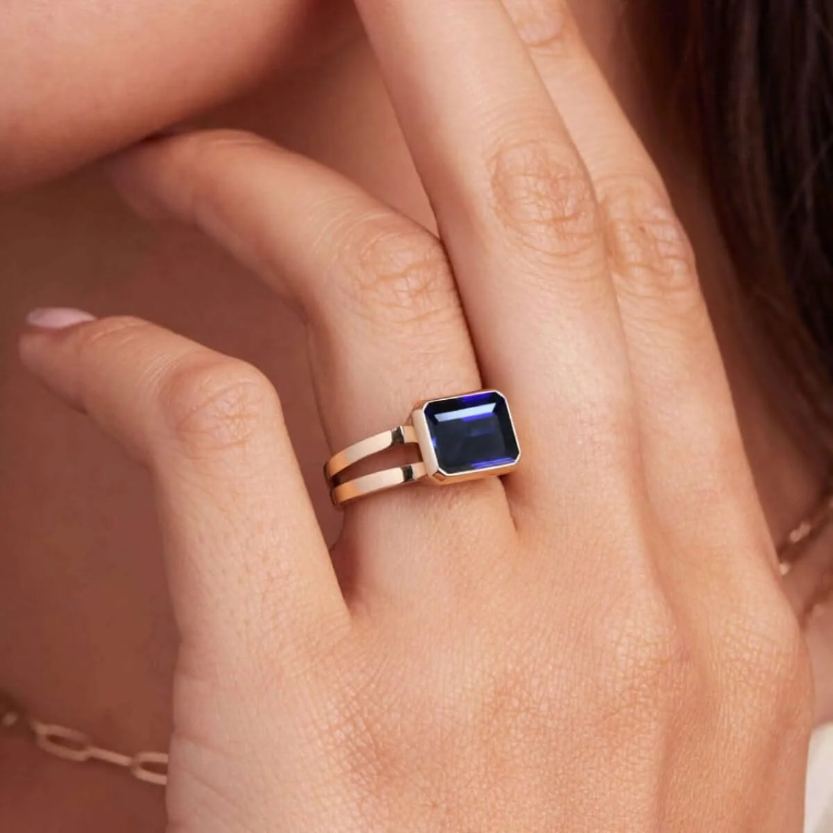 The Vault: Warren Horizontal Sapphire Ring, White Gold Size 4.5 - Image 3