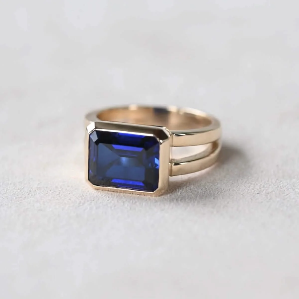 The Vault: Warren Horizontal Sapphire Ring, White Gold Size 4.5 - Image 5