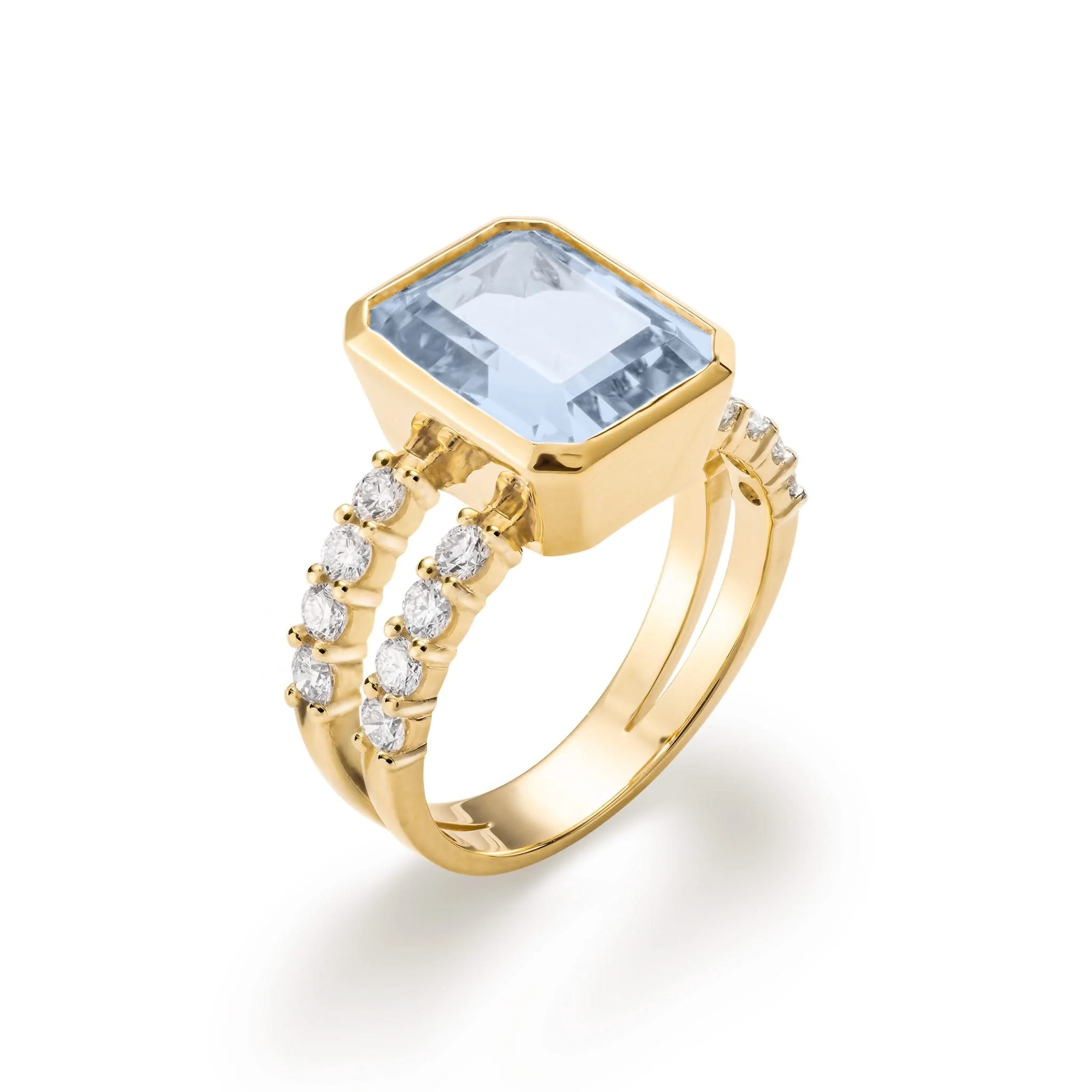 The Vault: Warren Vertical Aquamarine Ring with Diamonds, Yellow Gold Size 7.5 - Image 4