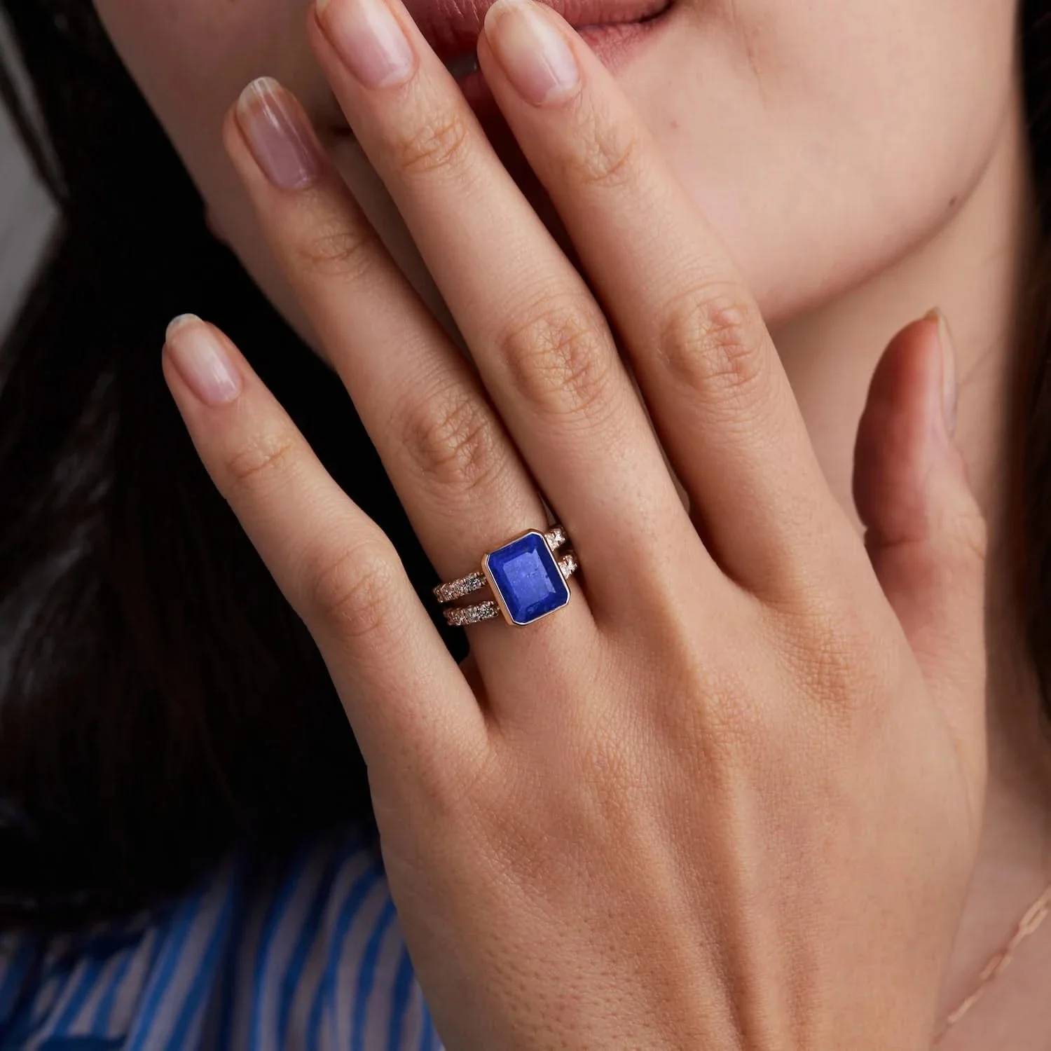 Warren Vertical Lapis Ring with Diamonds in 14k Gold (September) - Image 3