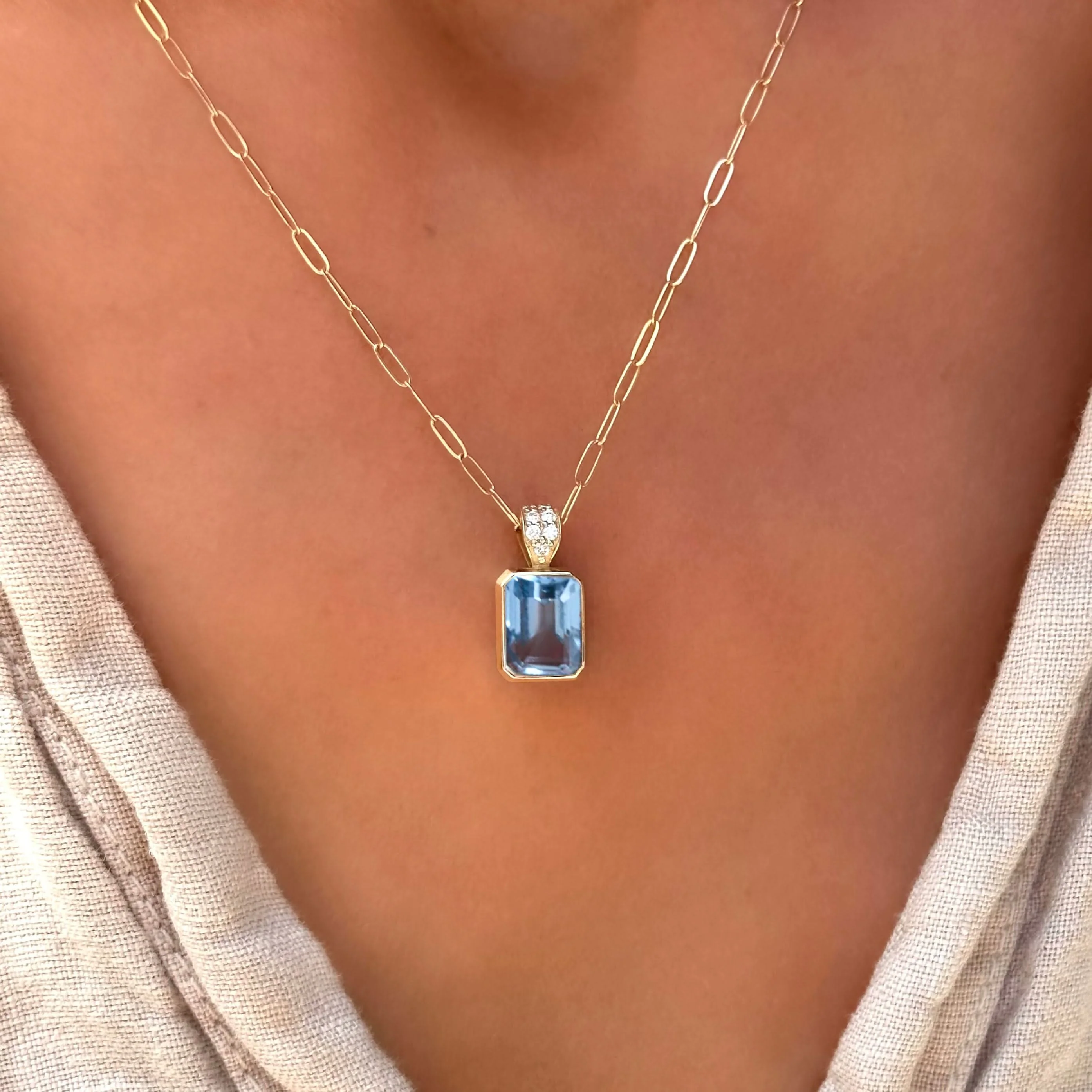 Warren Aquamarine Pendant with Diamond Bail in 14k Gold (March) - Image 3