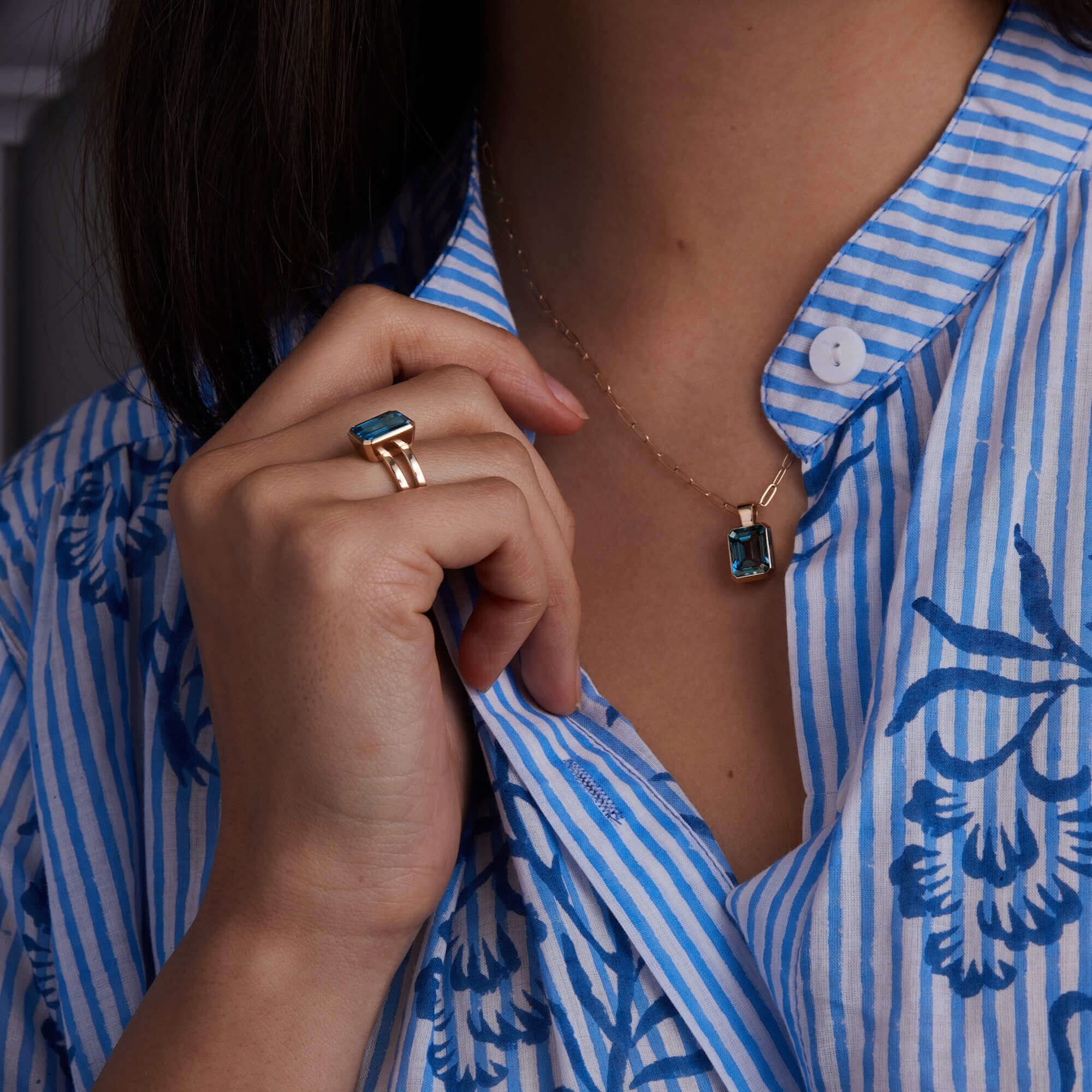 Warren Vertical Atlantic Blue Topaz Ring in 14k Gold (December) - Image 6