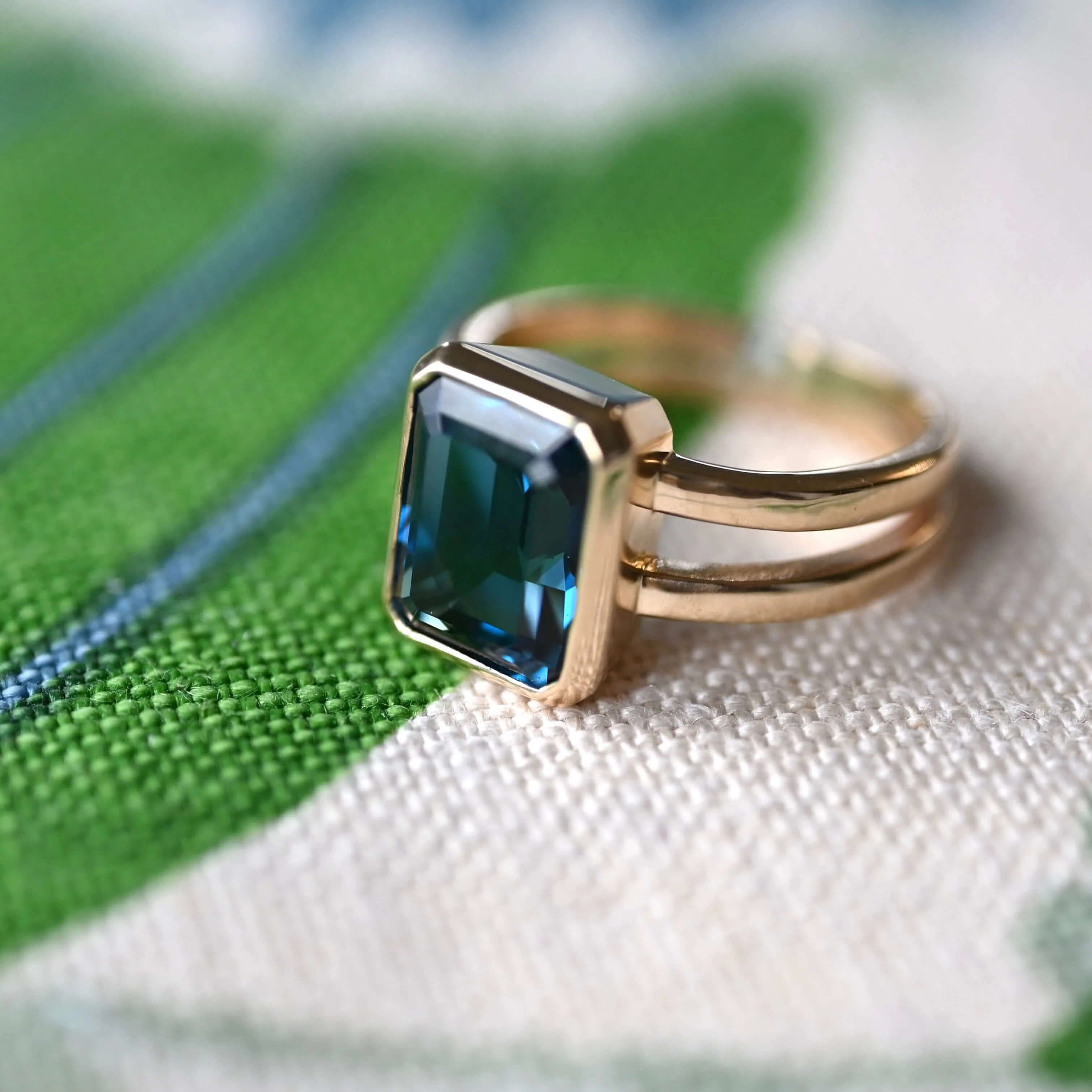 Warren Vertical Atlantic Blue Topaz Ring in 14k Gold (December) - Image 9