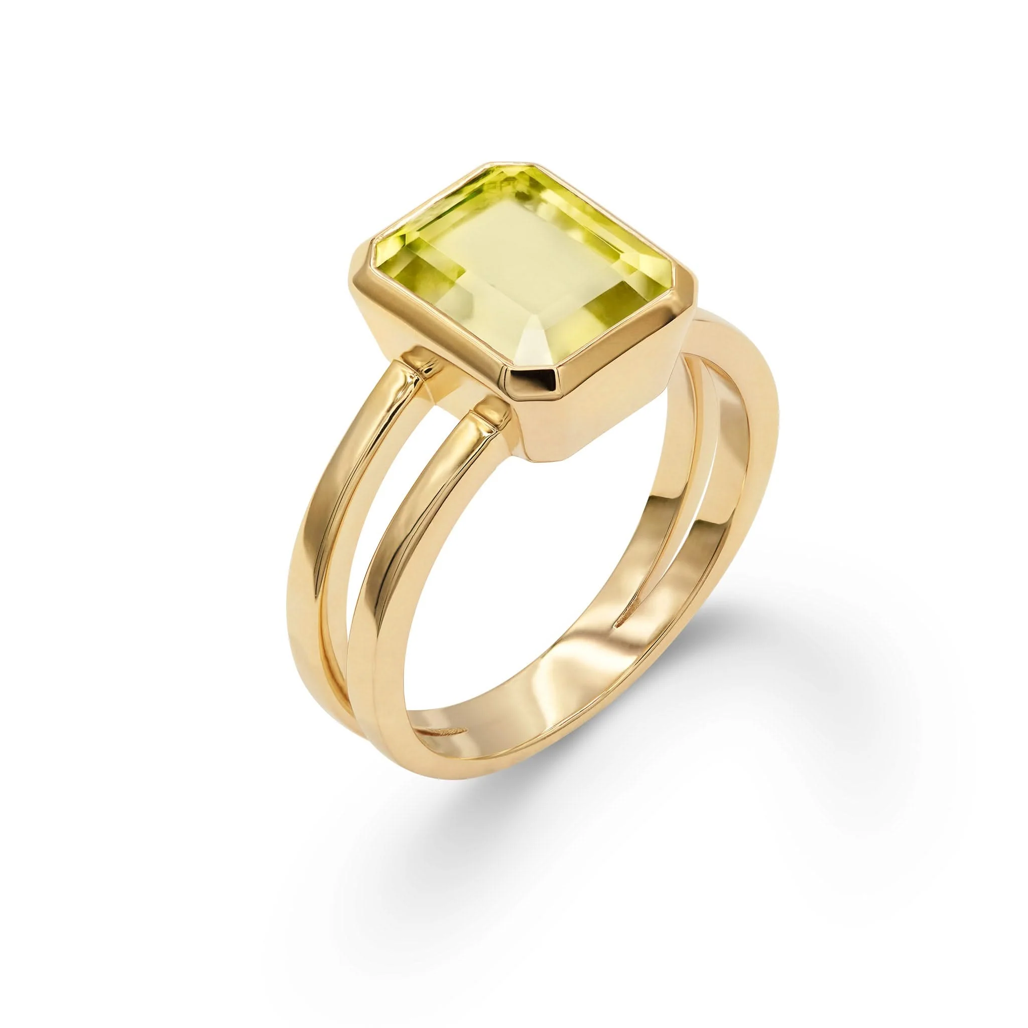 Warren Vertical Lemon Verbena Quartz Ring in 14k Gold (August) - Image 4
