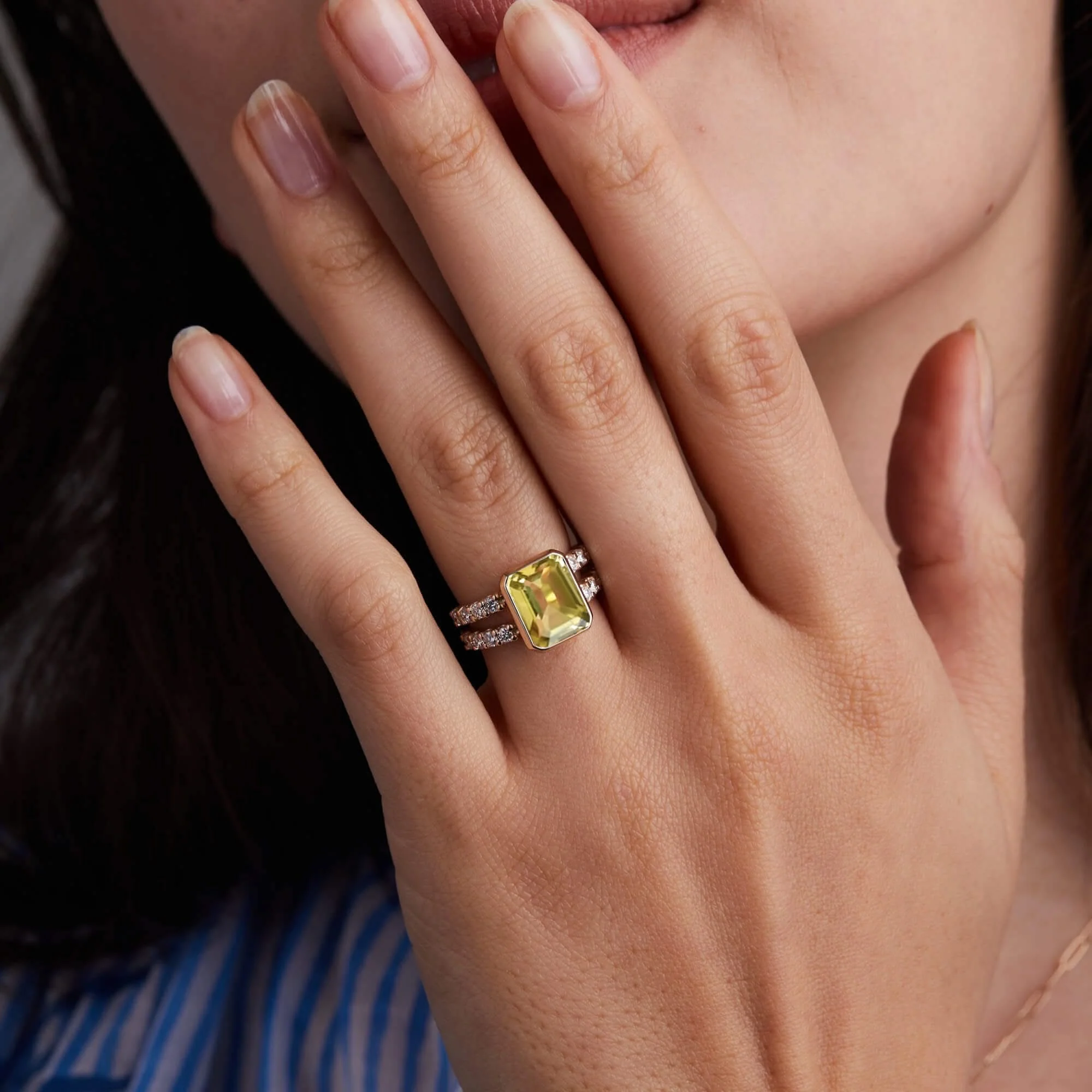Warren Vertical Lemon Verbena Quartz Ring with Diamonds in 14k Gold (August) - Image 2